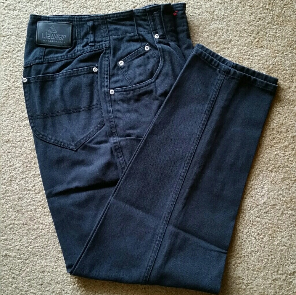 LIZ•WEAR BLACK JEANS